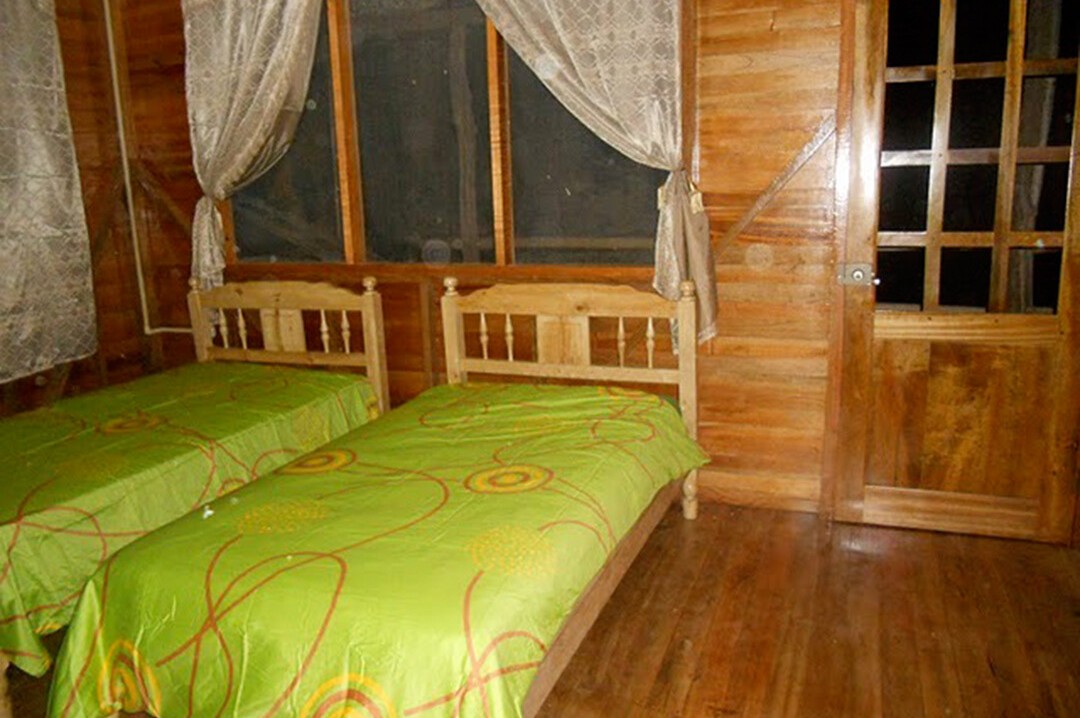 Mehrere Jugendliche teilen sich ein Zimmer. Bild 5 von 11: Mehrere Jugendliche teilen sich ein Zimmer.